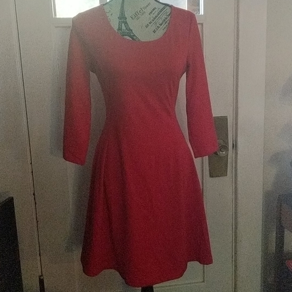 Dresses & Skirts - Red old navy dress, A line long sleeve! Small S/P